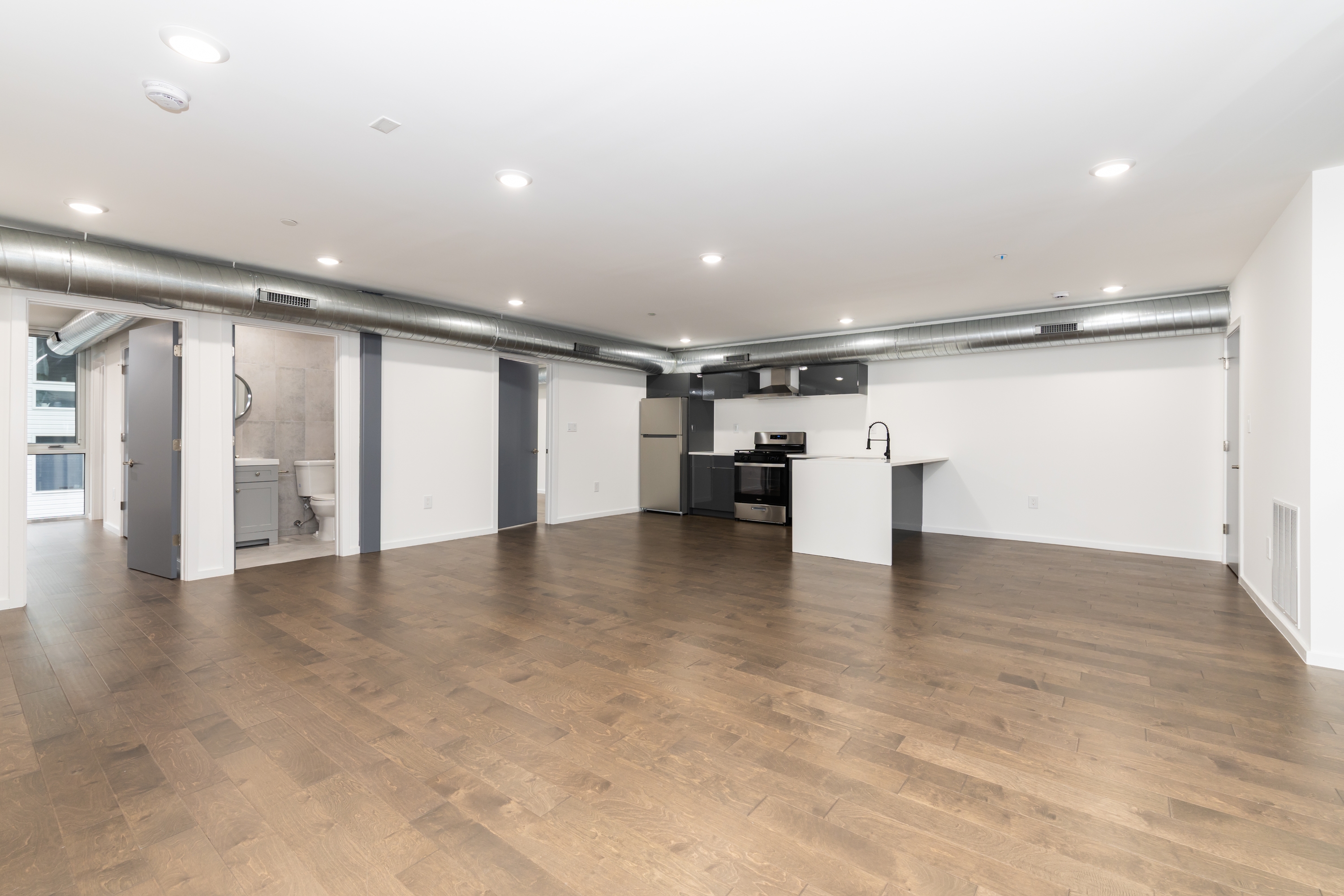 1541 N 6th Street - 6